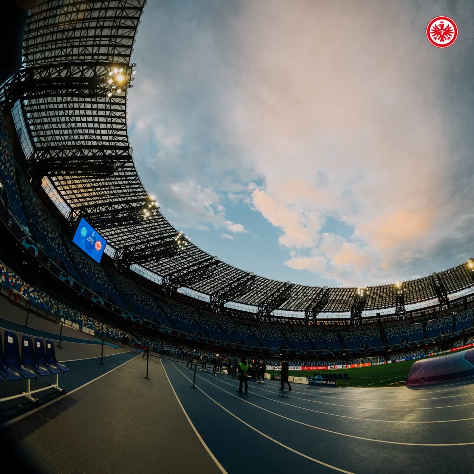 ⚖️ UEFA lehnt Eintracht Frankfurts Antrag auf Spielverlegung ab 🏟️