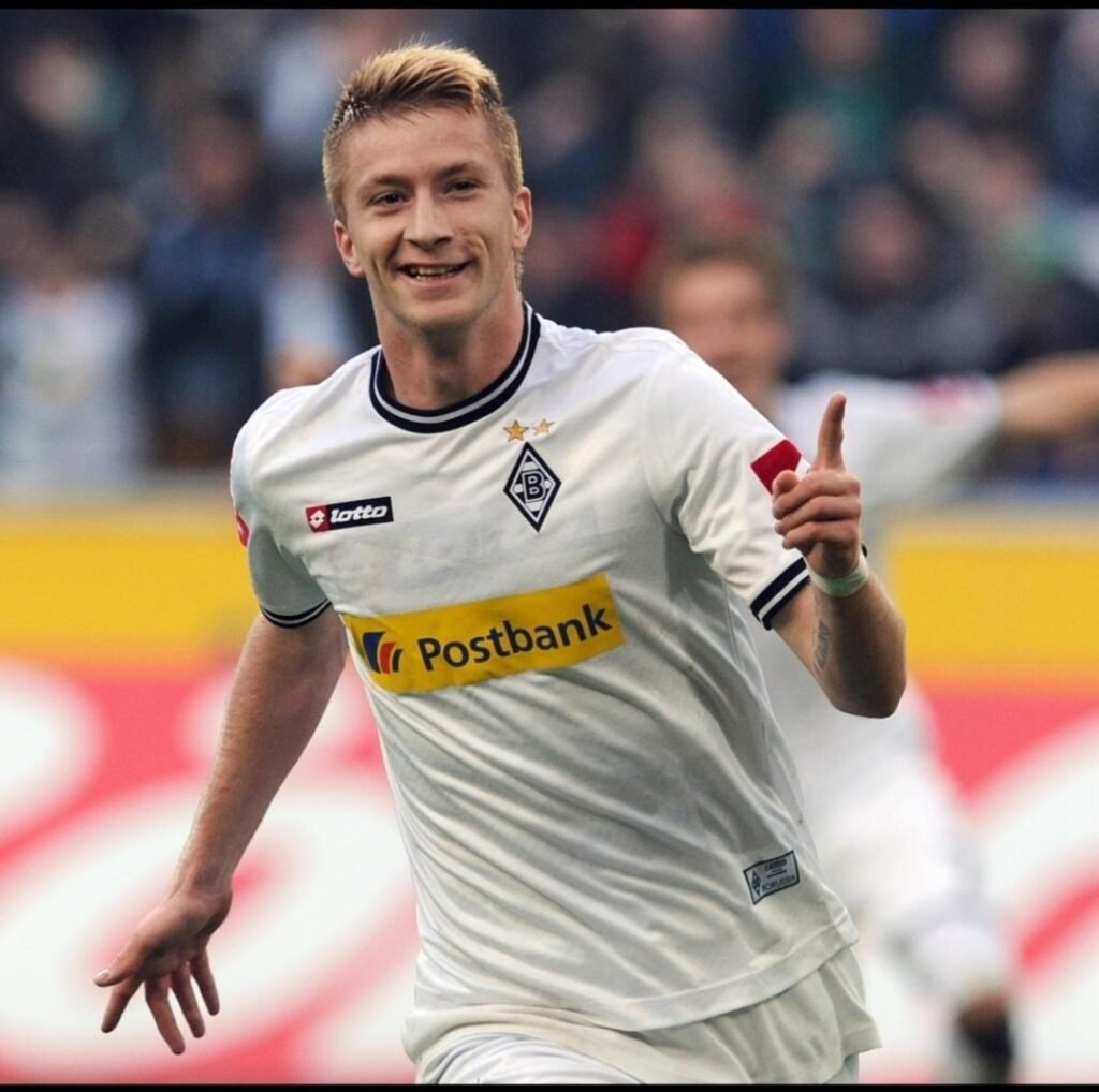 In one of football’s most heartwarming homecomings, Borussia Mönchengladbach has officially announced the signing of Marco Reus on a free transfer for the upcoming season…..