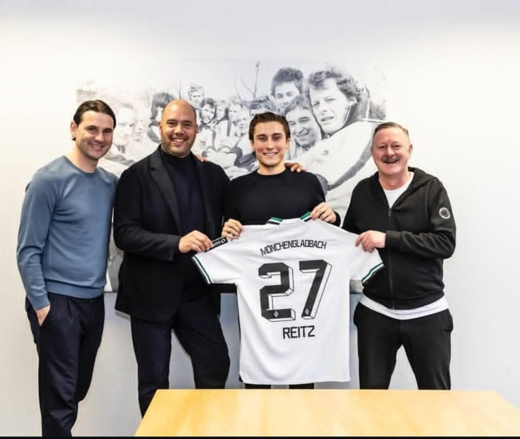 Reitz Rocco setzt auf Leidenschaft statt Rente: Lehnt Al Nassr und drei weitere Klubs ab, unterschreibt Fünfjahresvertrag