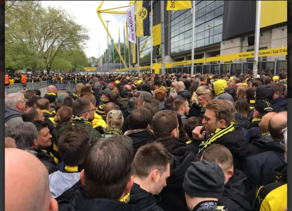 Dunkle Wolken über dem Signal Iduna Park: Rätselhafte Tragödie erschüttert die Schwarz-Gelben bis ins Mark