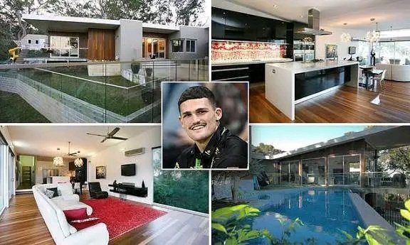 💥🏠 “FROM BOYHOOD DREAM TO BILLIONAIRE MOVE!” – NRL icon Nathan Cleary just made jaws drop across Australia after buying back his childhood riverside home for an eye-watering $300 MILLION – in straight cash! 💰🔥 Fans are calling it the most emotional and powerful flex of 2025 — a symbol of loyalty, nostalgia, and success beyond the field. 🇦🇺💙 The identity of the mystery seller has everyone talking, and Cleary’s emotional return to his roots is sending shockwaves through sport and real estate alike! 😱🏡