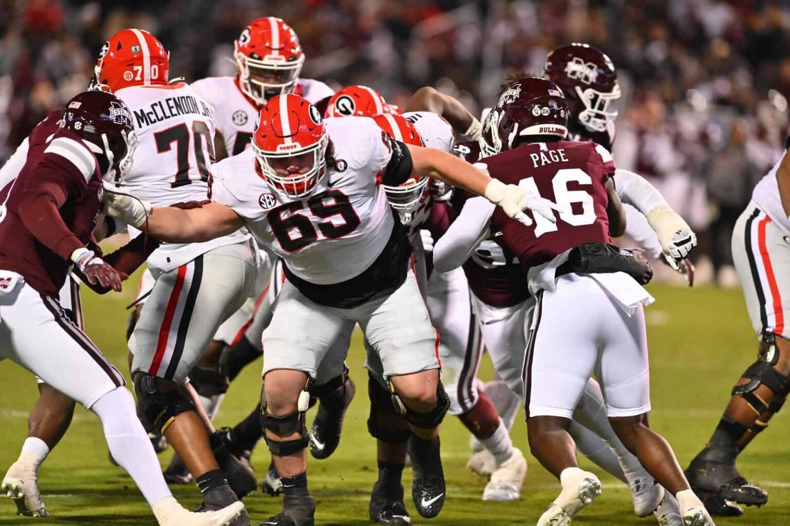 Late‑Season Surge: How Georgia’s Offense Roared Through Mississippi State and Reignited the Playoff Hunt