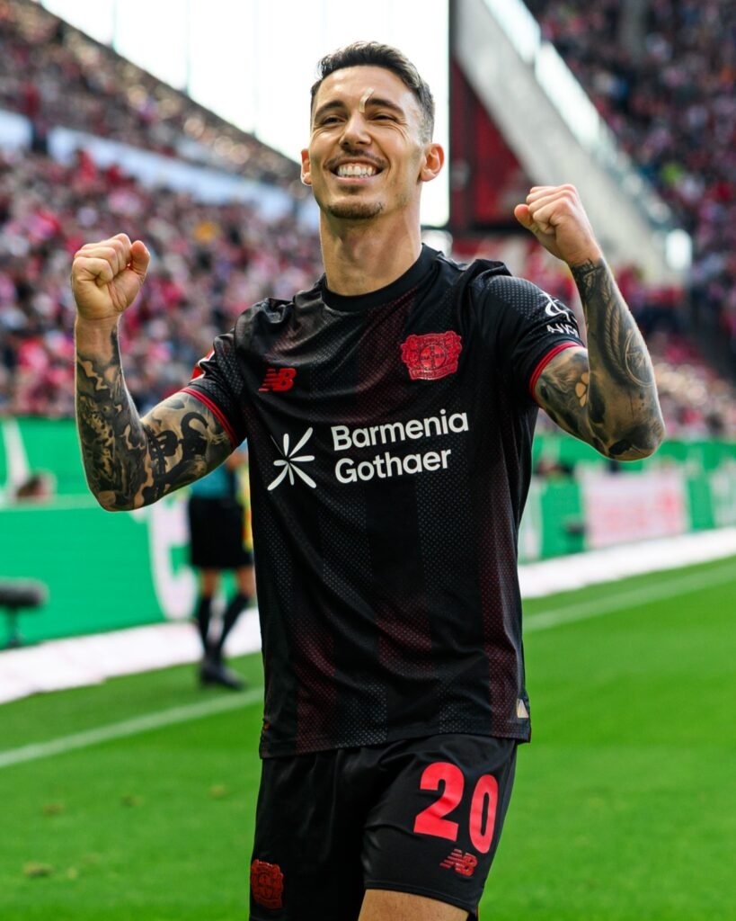 Beim FC Bayern geistert auf der Geschäftsstelle immer häufiger der Name Alejandro Grimaldo durch die Gänge. Die Bayern, so wird getuschelt, sollen den Leverkusener explizit beobachten