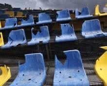 AUFREGUNG NACH MÖNCHENGLADBACHS 3:1-DERBYSIEG! Auswärtsfans verwüsten Stadionanlagen – Ligaausschuss kündigt harte Strafen an