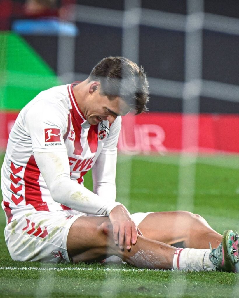 Joel Schmied wurde gestern im Heimspiel gegen Eintracht Frankfurt nach 60 Minuten ausgewechselt. Eine MRT-Untersuchung ergab eine Muskelverletzung im Oberschenkel, wodurch der Schweizer Spieler vorerst für den FC ausfällt. Gute Besserung, Joel 🙏🏻