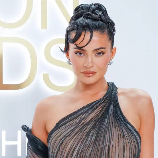 ENVIABLE: Hollywood’s Power Couple: How Timothée Chalamet and Kylie Jenner Reignited Their Romance