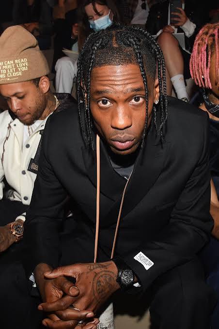 Hot Black Astroworld Hoodie Gains Attention Among Travis Scott Fans