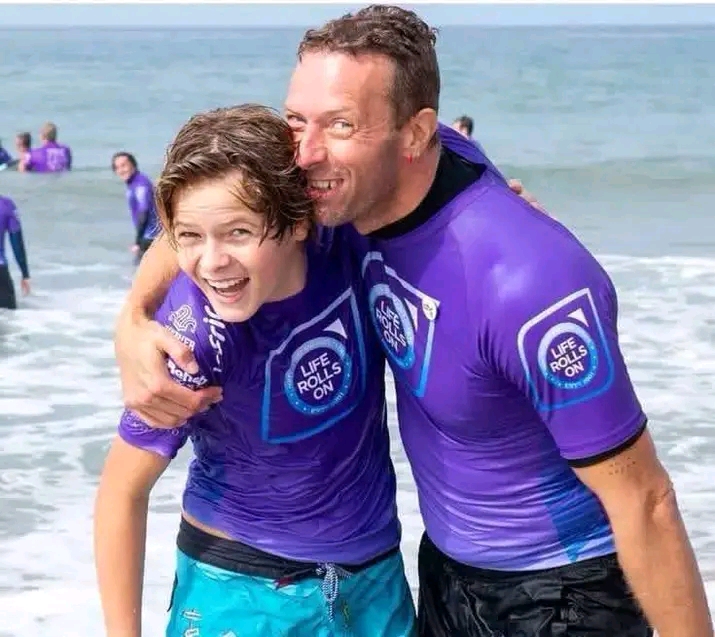 Breaking News: Rumors Spread About the Alleged Death of Chris Martin’s Son